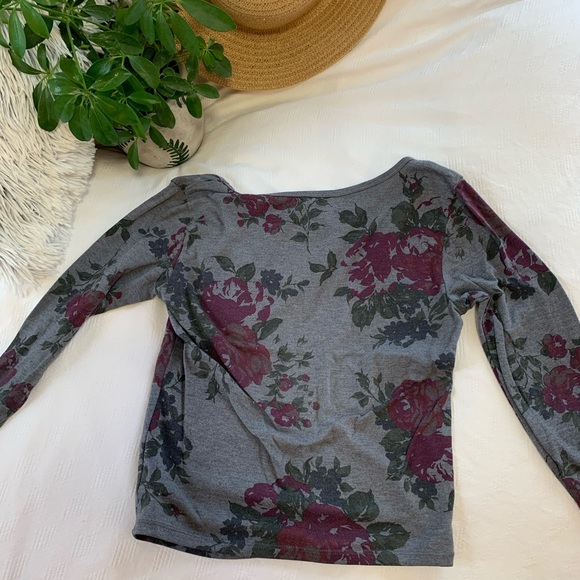 Cropped floral long sleeve - Picture 3 of 4